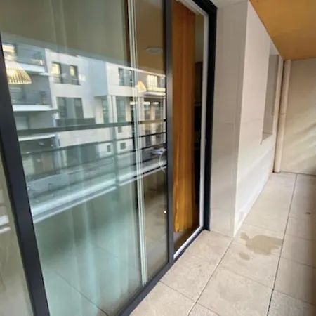아파트 Cosy With Balcony In The Heart Of *