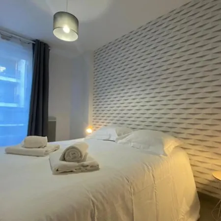 Cosy With Balcony In The Heart Of *